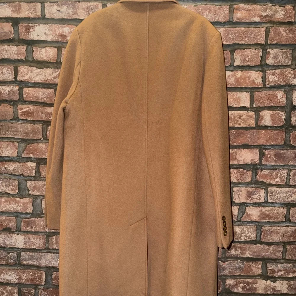 London Fog Wool Blend overcoat in Camel- 40r - Picture 2 of 4